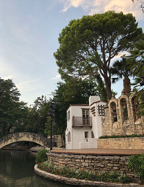 the san antonio riverwalk