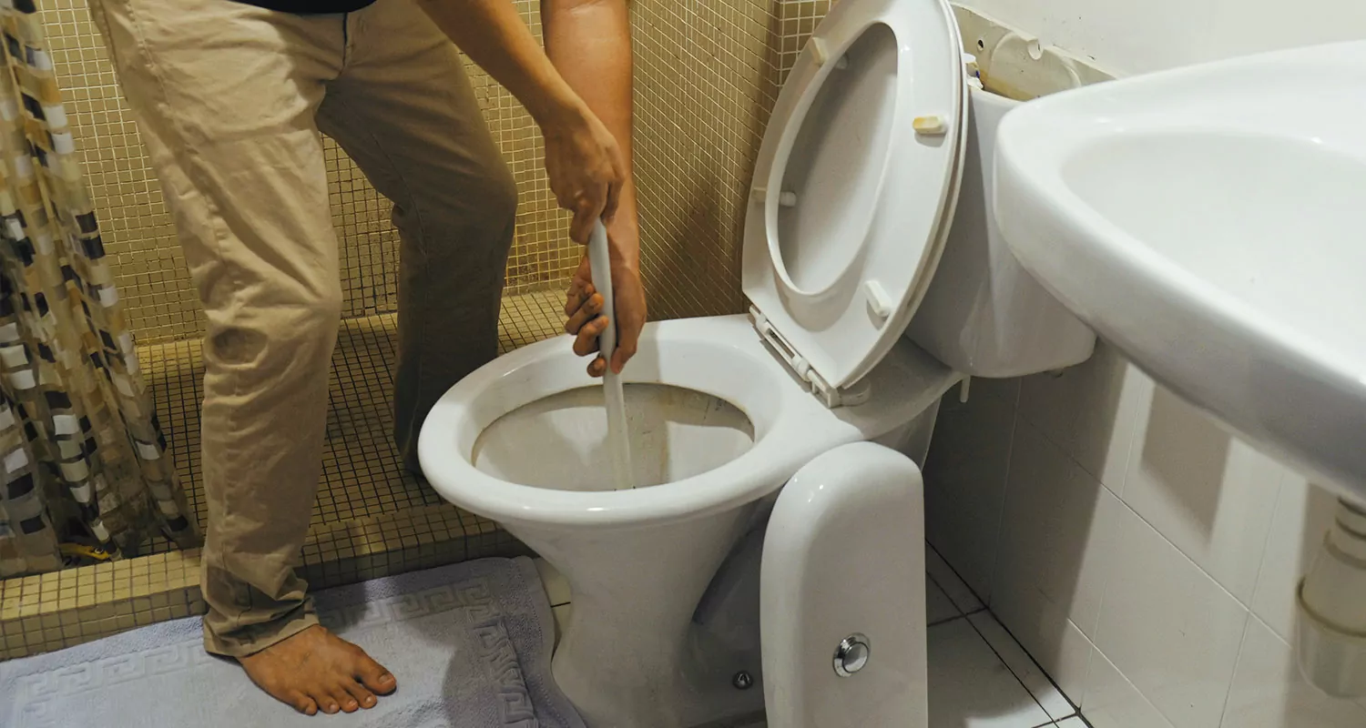 de clogging toilet problems